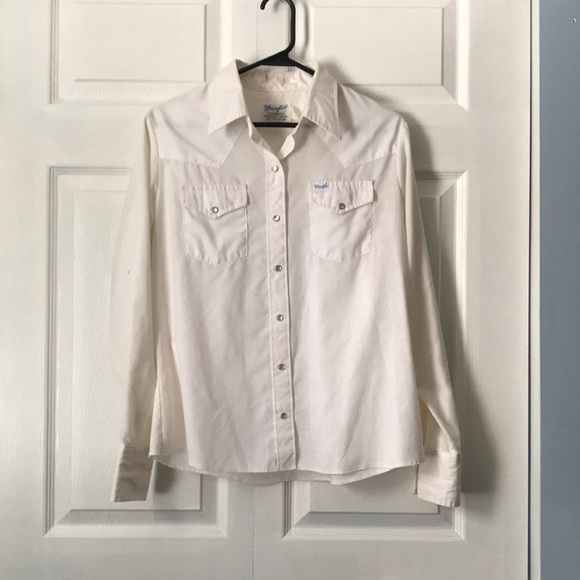 Wrangler Tops - Vintage Wrangler button down ranch shirt